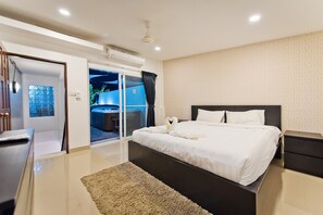 4-bedroom Townhome | 4 soverom, strykejern/-brett, wi-fi (inkludert) og sengetøy