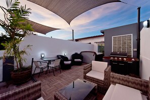 Terrace/patio - Exclusive Jacuzzi Townhome (Pattaya)