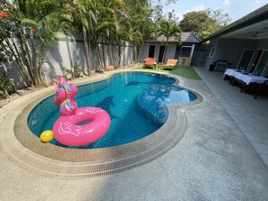 Udendørs pool