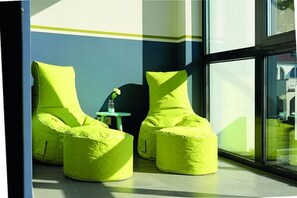 Sala de estar en el lobby