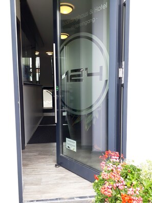 Property entrance - Hotel M24 (Vechta)
