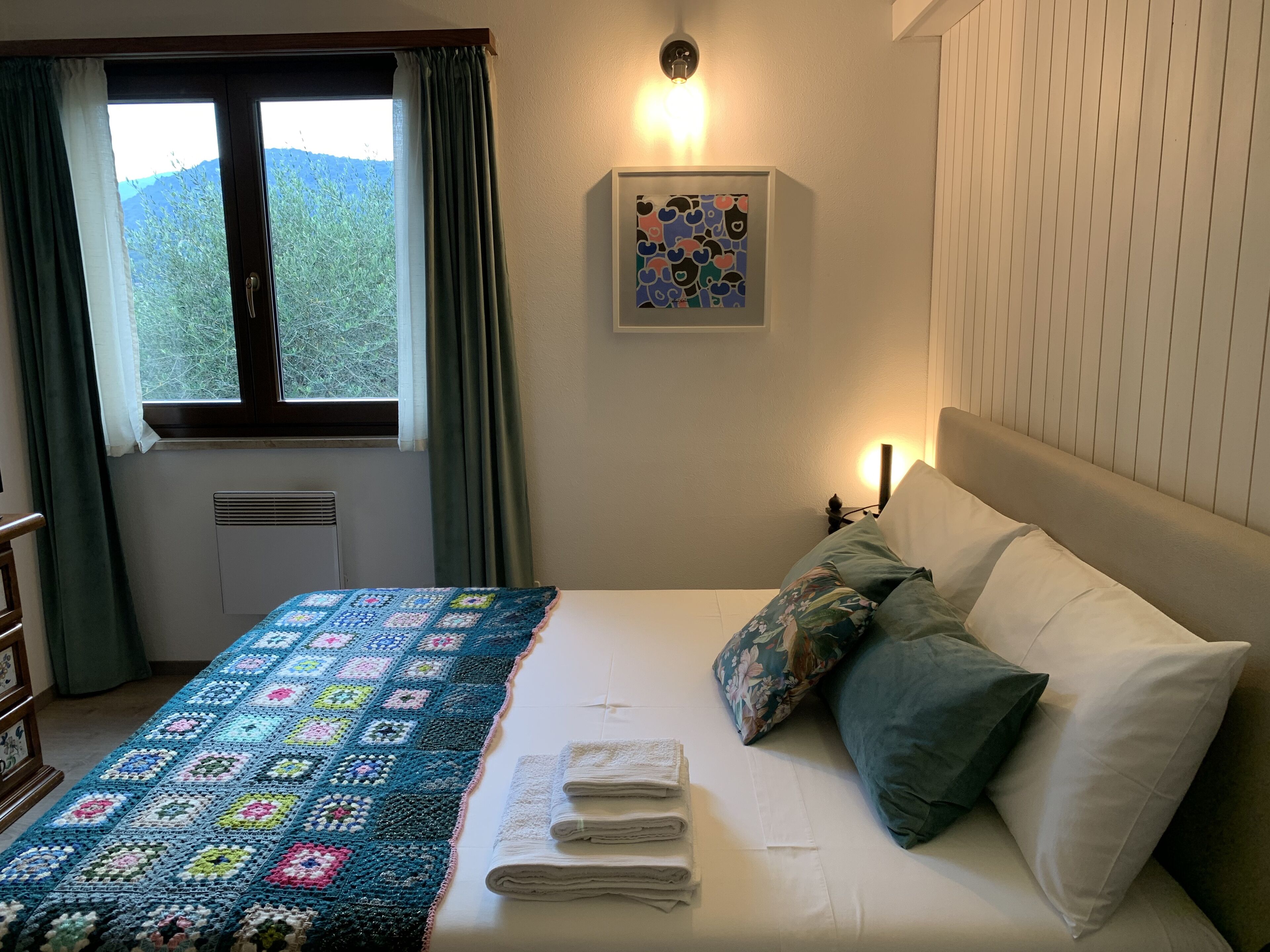 1 室のベッドルーム、セーフティボックス (室内)、アイロン / アイロン台、WiFi