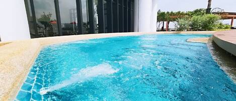 Piscina externa
