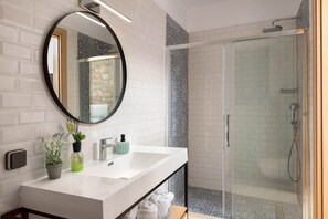 Villa - 3 sovrum - privat pool | Badrum | Dusch, gratis toalettartiklar och handdukar