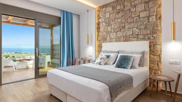 Vila, 3 quartos, piscina particular | Cofres nos quartos, individualmente decorados