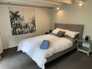 3 Schlafzimmer, Bügeleisen/Bügelbrett, kostenloses WLAN, Bettwäsche