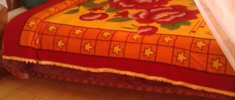 Desk, free WiFi, bed sheets