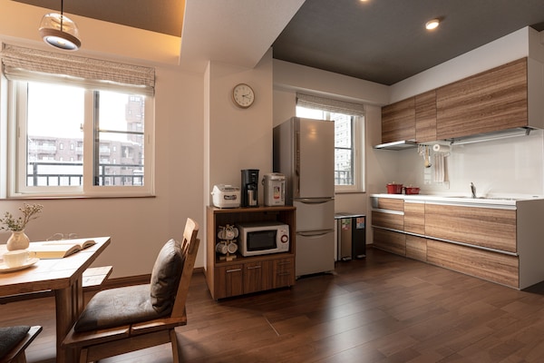 Suite superior, 4 habitaciones (Guesthouse Miidokoro 2) | Cocina privada | Frigorífico grande, microondas, placa de cocina y cafetera o tetera