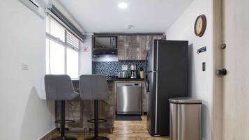 Fridge, microwave, dishwasher, coffee/tea maker