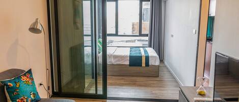 Comfort Apartment, 1 Bedroom | Living area | LED TV