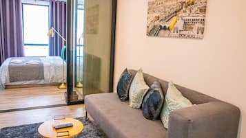 Comfort Apartment, 1 Bedroom | Living area | LED TV