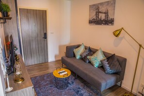 Comfort Apartment, 1 Bedroom | Living room - Apartment 450m from BTS with Sky Pool - bkbloft8 (Samut Prakan)