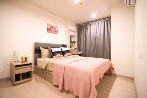Comfort Apartment, 1 Bedroom | 1 bedroom, blackout curtains, free WiFi, bed sheets - Apartment BTS On Nut, Convenience Store Nearby - bkmono3 (Bangkok)