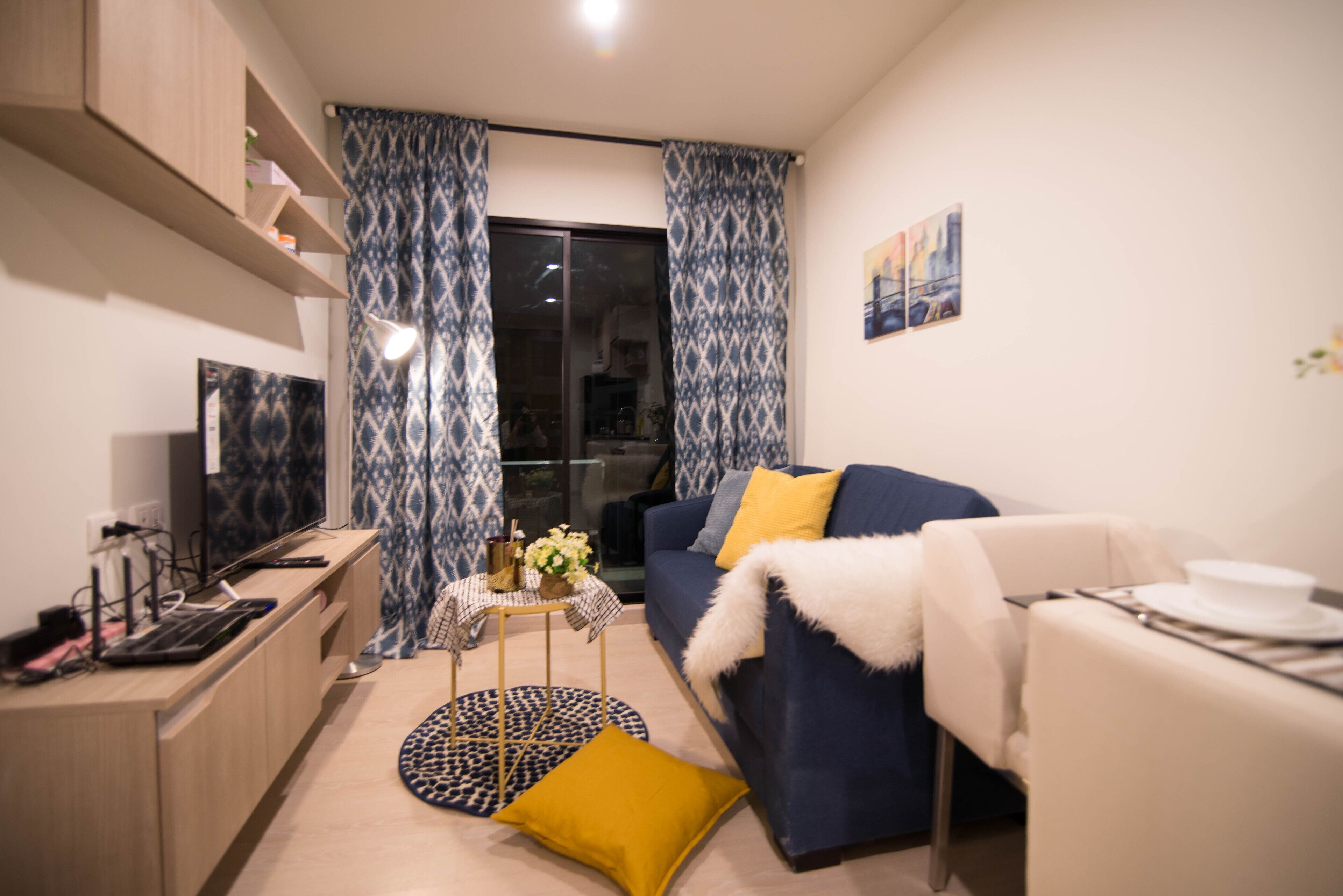 Comfort Apartment, 1 Bedroom | Living area | LED TV