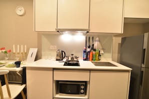 舒適公寓, 1 間臥室 | 私人小型廚房 | 大型冰箱、微波爐、爐台、電熱水壺