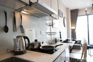 컴포트 아파트, 침실 1개 | 전용 간이 주방 | 대용량 냉장고, 전자레인지, 쿡탑, 전기 주전자