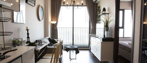 Comfort Apartment, 1 Bedroom | Living area | LED TV