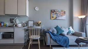 Unclassified image, 2 of 12, button - Community Apartment - bkce37 (Bangkok)
