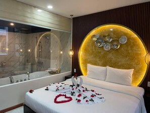 Studio Suite | Minibar, in-room safe, desk, laptop workspace - Apro Aparthotel Saigon Center (Ho Chi Minh City)