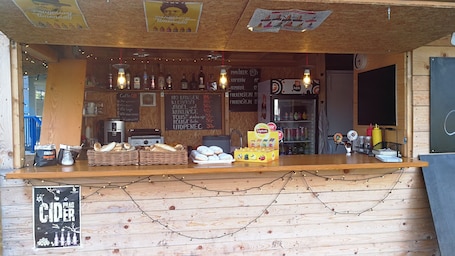 Bar (en la propiedad)