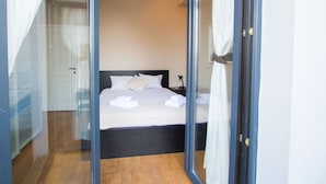 Apartment (2 Bedrooms) | 2 bedrooms, desk, laptop workspace, iron/ironing board (on request) - Charming Triplex Near Avenue Louise (Brussels)