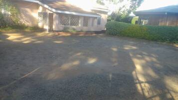 Parkir mandiri gratis