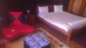 WiFi (無料)、ベッドシーツ