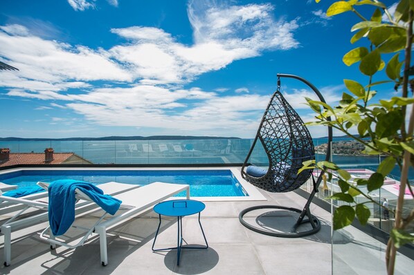 Outdoor pool, a heated pool