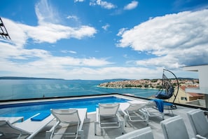 Sun deck - The Olive Exclusive holiday home (Okrug)