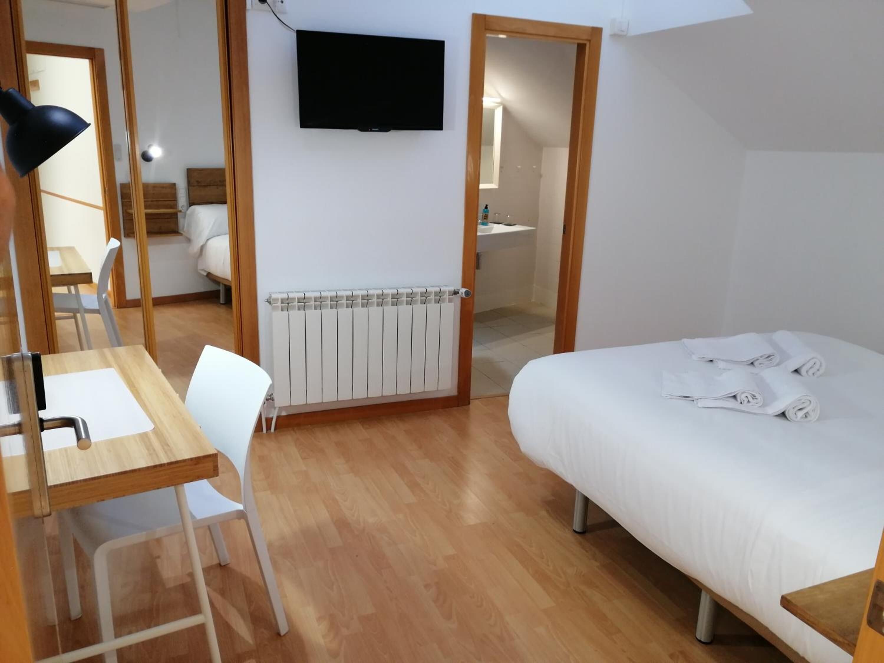 Photo - Hostal Cuéntame Evolución Auto Check in