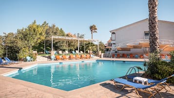 Piscina de natación o entrenamiento