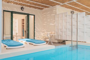 Exclusive-Studiosuite (Swim up)