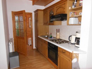 Fridge, oven, highchair