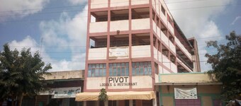 Pivot Restaurant And Lodge