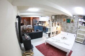 2 bedrooms, in-room safe, iron/ironing board, WiFi