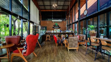 Coffee shop