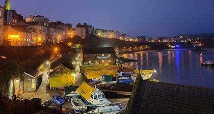 Escape to Pembrokeshire! Charming, spacious cottage - well located for exploring