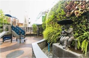 儿童活动区 - 室外