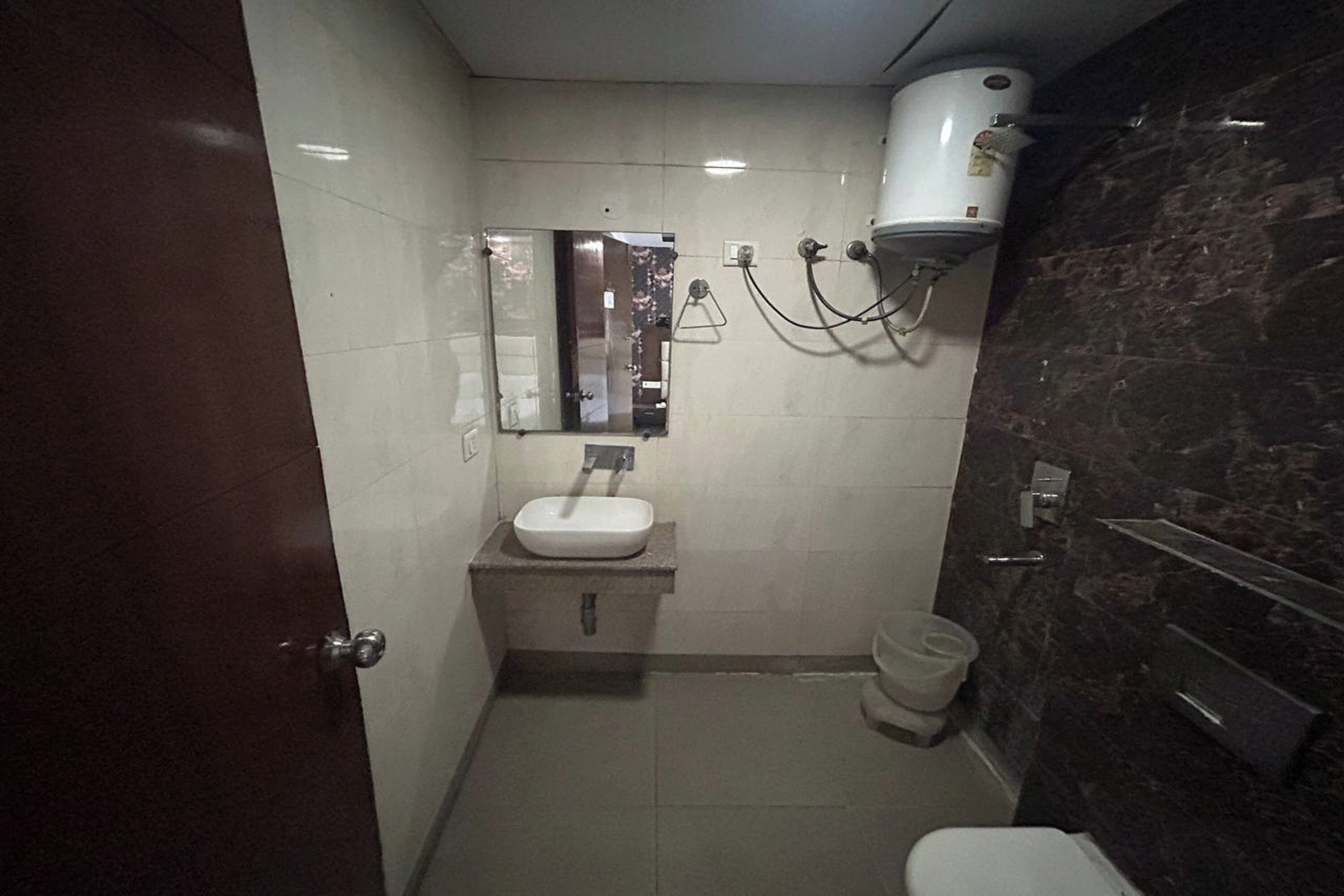 deluxe room | bathroom | shower, rainfall showerhead, free toiletries, children's dressing gowns