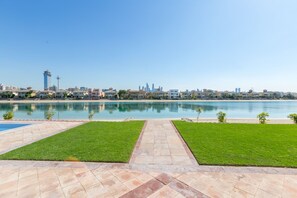 Luxe villa, 6 slaapkamers | Uitzicht op strand/zee