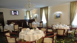 Restaurant - Arien Plaza (Tashkent)