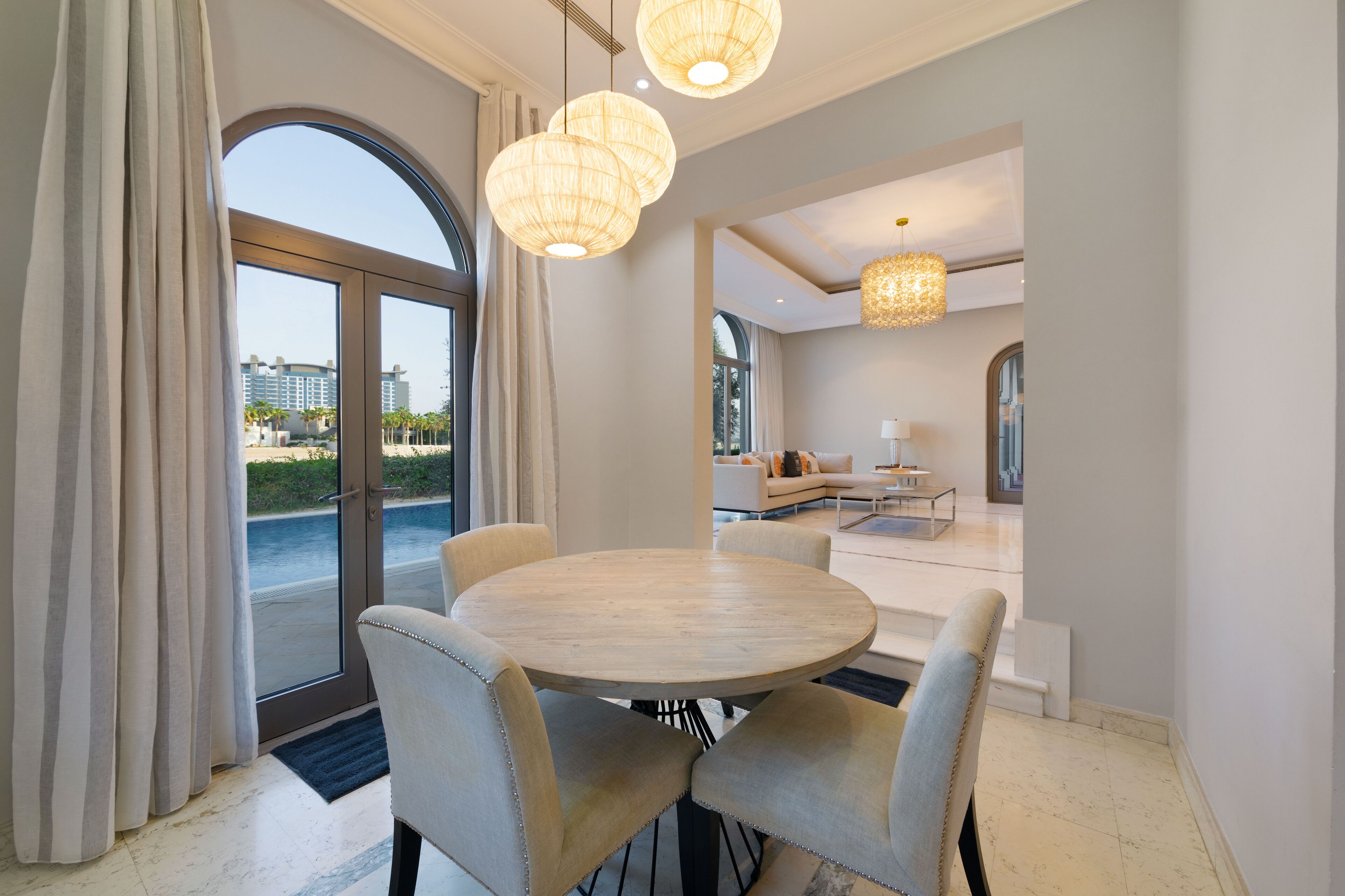 Deluxe Villa, 6 Bedrooms | Dining room