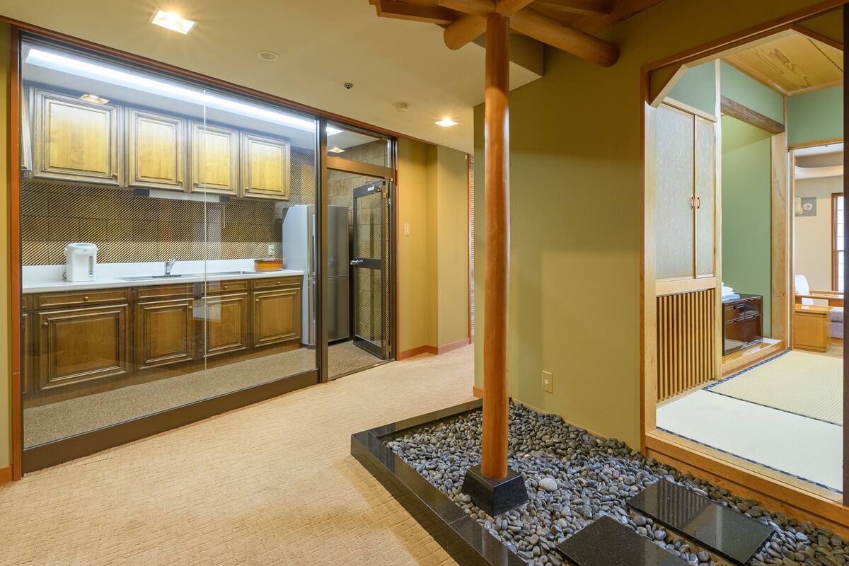 Kamar Keluarga, Bebas Asap Rokok (Japanese Western) | Area keluarga | TV layar datar