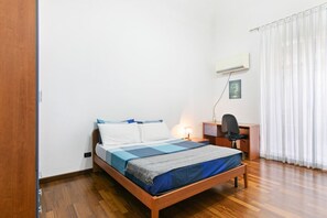 3 bedrooms - GuestHost - Vittorio Emanuele & Via Roma Colorful Apartment (Palermo)