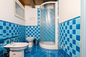 Douche, bidet