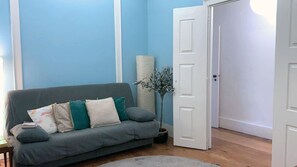 テレビ、書庫、ステレオ