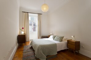 3 habitaciones, tabla de planchar con plancha y wifi gratis 