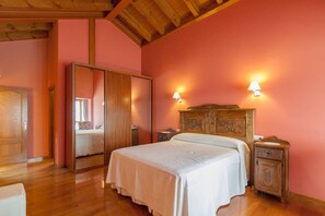 5 camere, ferro/asse da stiro, Wi-Fi gratuito, lenzuola