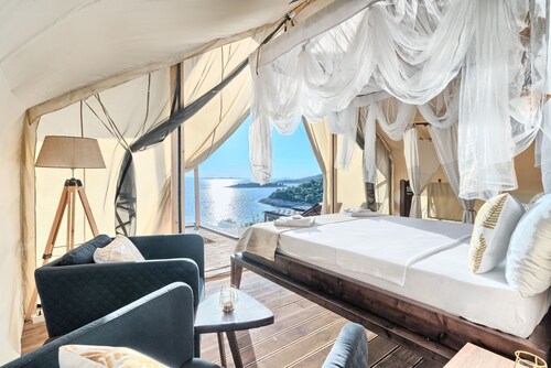 Luxury Glamp New Horizons I