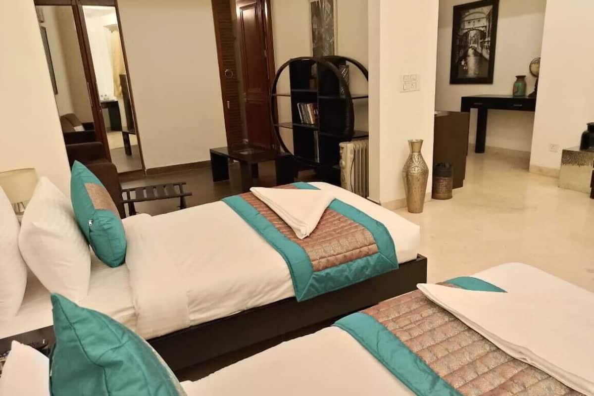 Superior Double or Twin Room | Premium bedding, minibar, desk, laptop workspace